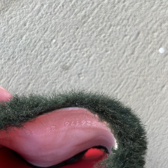 Gucci fur little girl slides size 28 - Picture 3 of 3